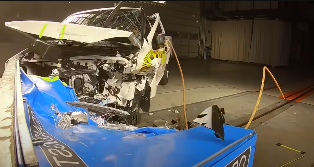 Один из кадров с Краш-теста