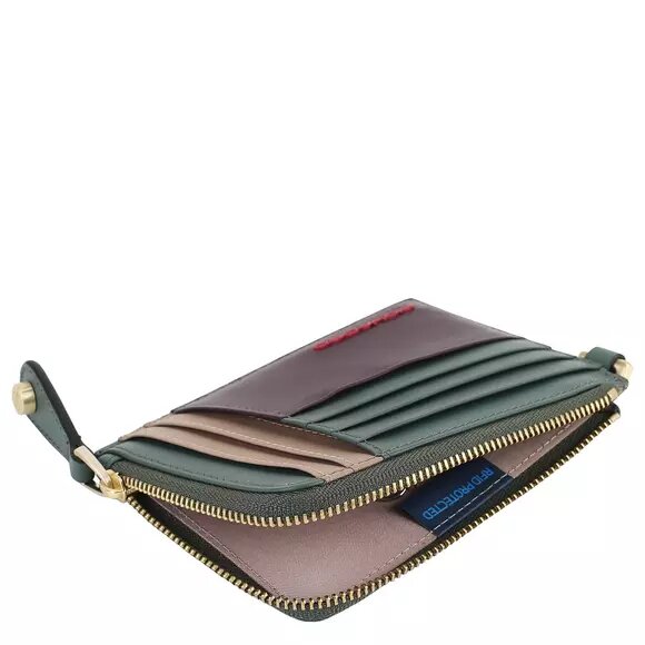 Piquadro. Цена - 11 400 руб. Натуральная кожа.