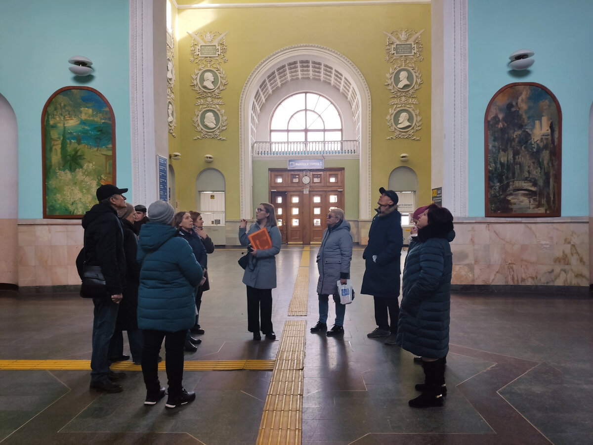 На ж/д вокзале Симферополя запустили бесплатные экскурсии для туристов |  Туристический портал Крыма Travel Crimea | Дзен