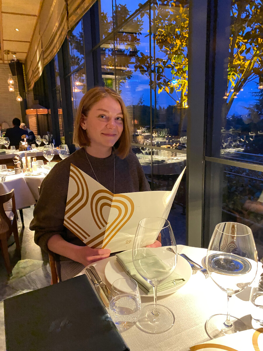 Стамбул, ресторан 29 Yirmi dokuz. 2022.