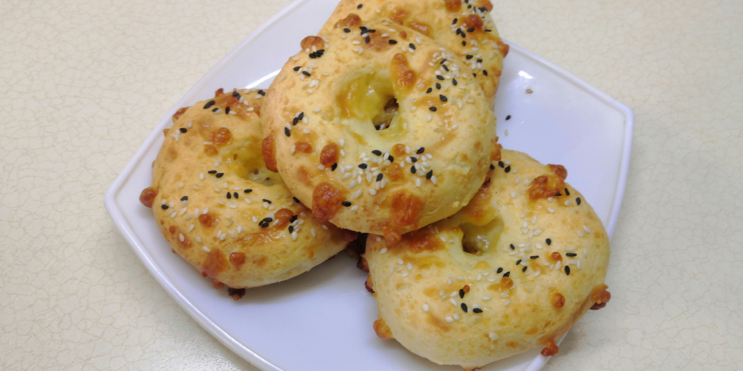 ПП бейглы. Знакомые воздушные творожно-сырные кольца, но с начинкой