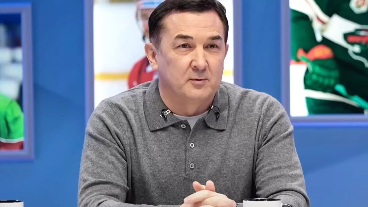     Генеральный директор уфимского «Салават Юлаев» Ринат Баширов может лишиться позиции. Такая судьба у него сложится, если клуб провалится в предстоящем плей-офф. Об этом специалист заявил в ходе YouTube-шоу «Это хоккей, брат!».