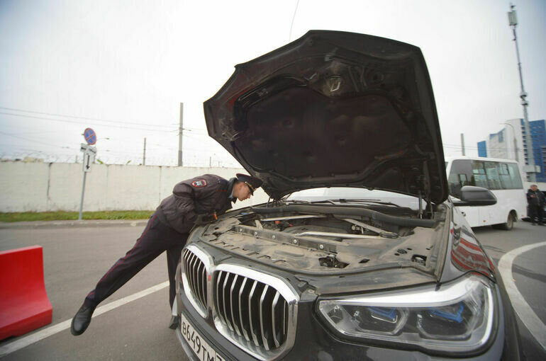 Клиническая микробиология презентации. И. Включай периодический. Реальные нагрузки. Большие и малые периоды в таблице менделеева.