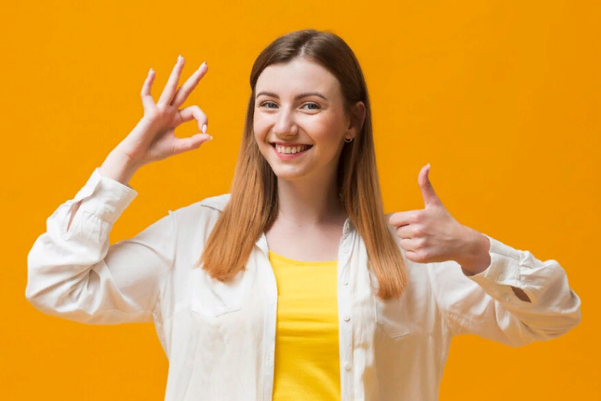 https://www.freepik.com/free-photo/front-view-woman-showing-ok-sign_10059421.htm#query=%D0%9F%D0%B5%D1%80%D0%B2%D0%BE%D0%B5%20%D0%B2%D0%BF%D0%B5%D1%87%D0%B0%D1%82%D0%BB%D0%B5%D0%BD%D0%B8%D0%B5&position=1&from_view=search&track=ais&uuid=c25dc81a-ceba-438a-a295-fc15fdb69f32