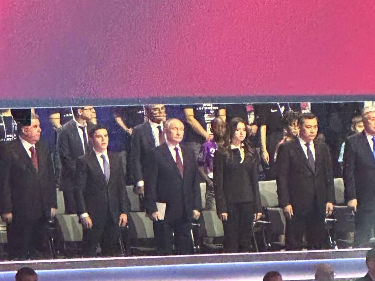    Путин и Валиева© РИА Новости / Аделя Зиатдинова