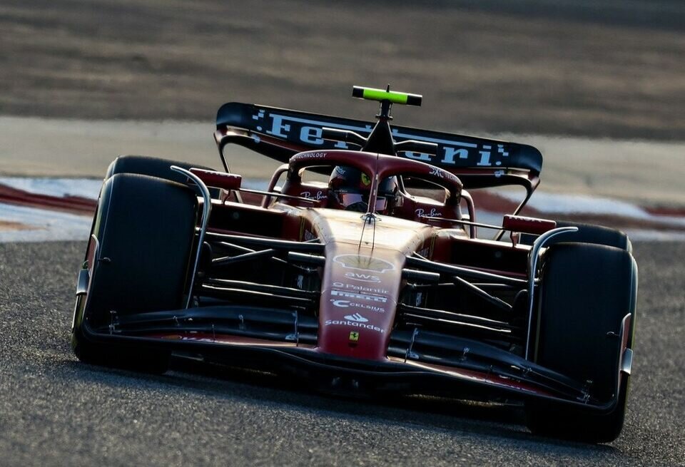    «Хороший знак». Гонщики Ferrari – о старте предсезонных тестов в БахрейнеFerrari