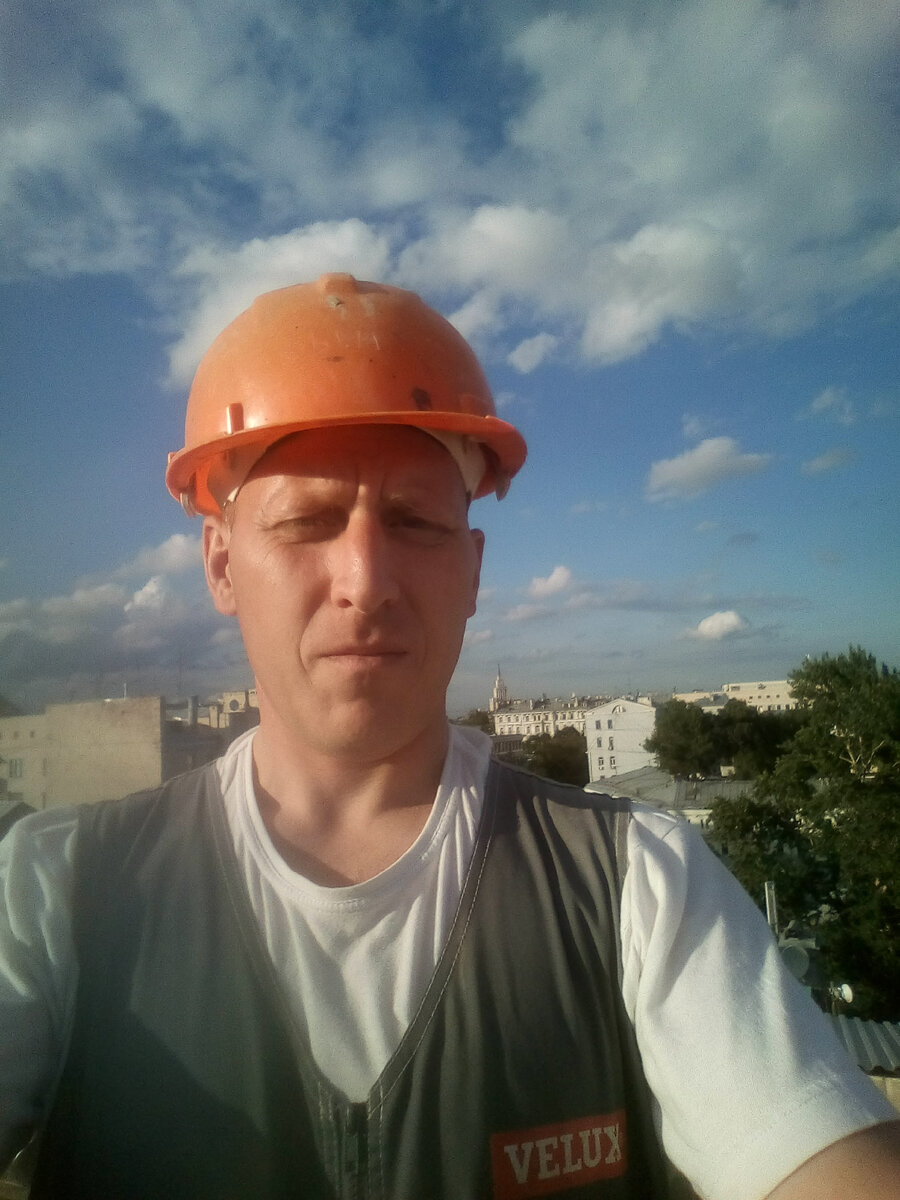 Установка мансардных окон. Центр Москвы.