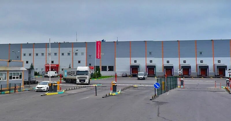 На картинке выглядит красиво конечно, а по факту там огромная очередь машин.