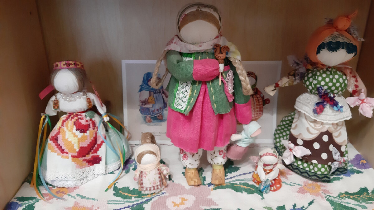 Фото из коллекции кукол Натальи Макаровой. Коллеги, подруги и кукольницы.