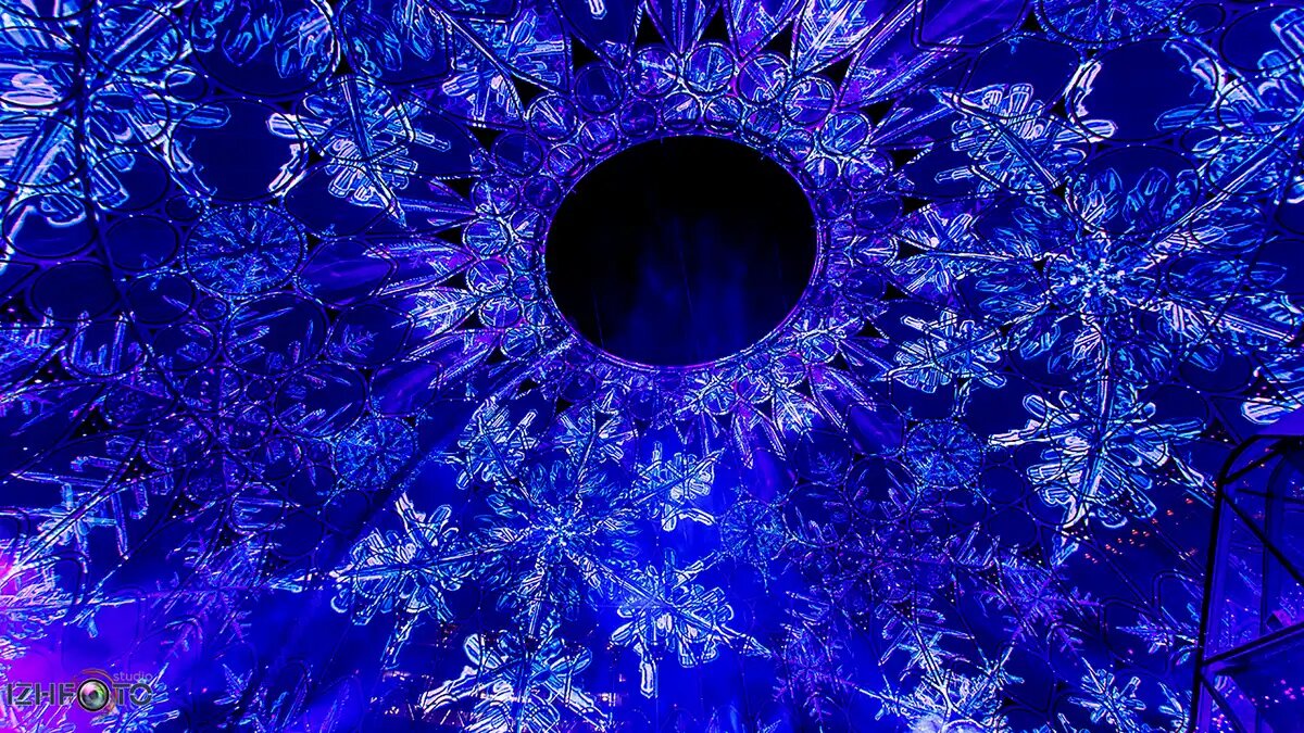 Светомузыкальное шоу в Дубае Фото