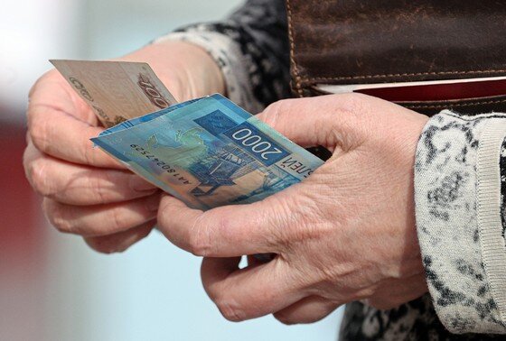 Начисление пенсий ниже прожиточного минимума для неработающих граждан пенсионного возраста случается при технических ошибках, заявил в комментарии NEWS.ru депутат Госдумы Алексей Говырин.