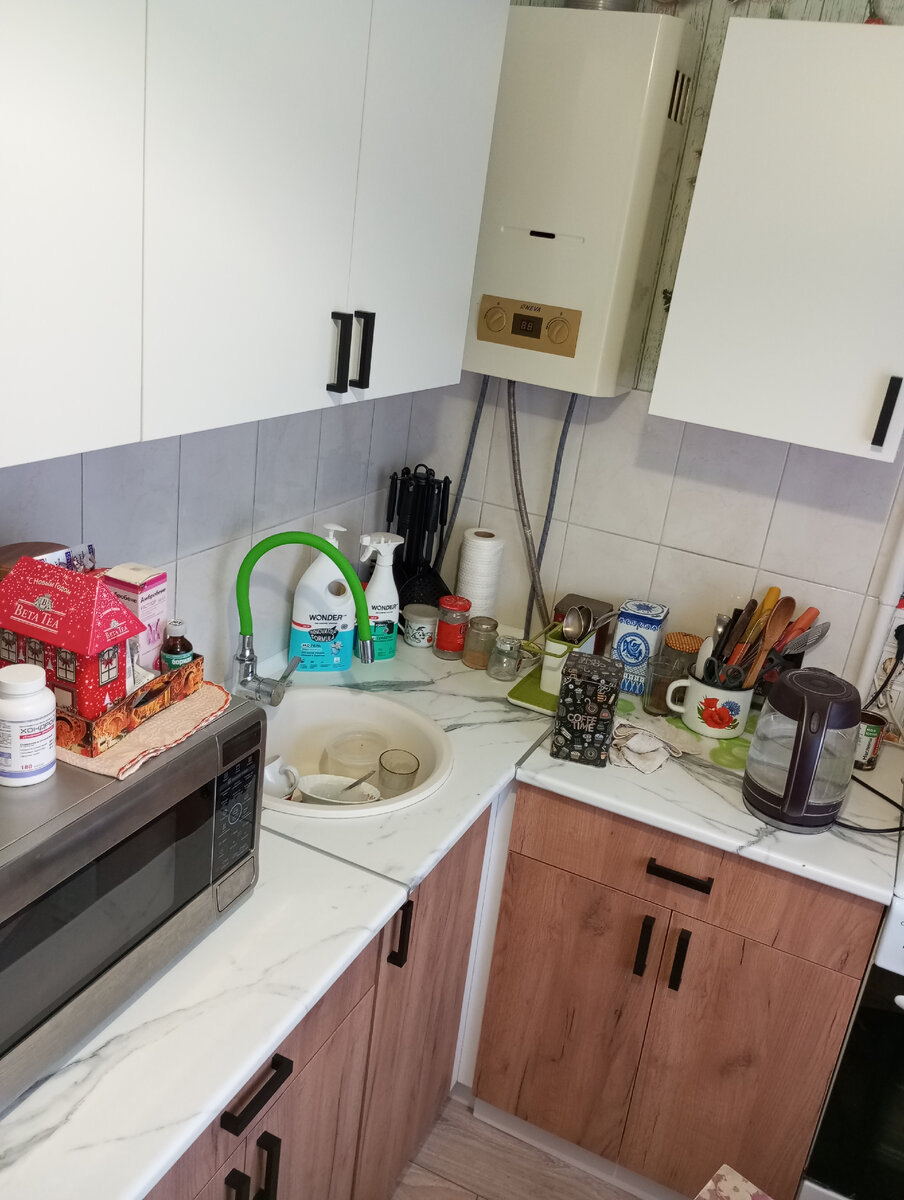 Моя новая кухня. Это кухня. Это не операционная. 