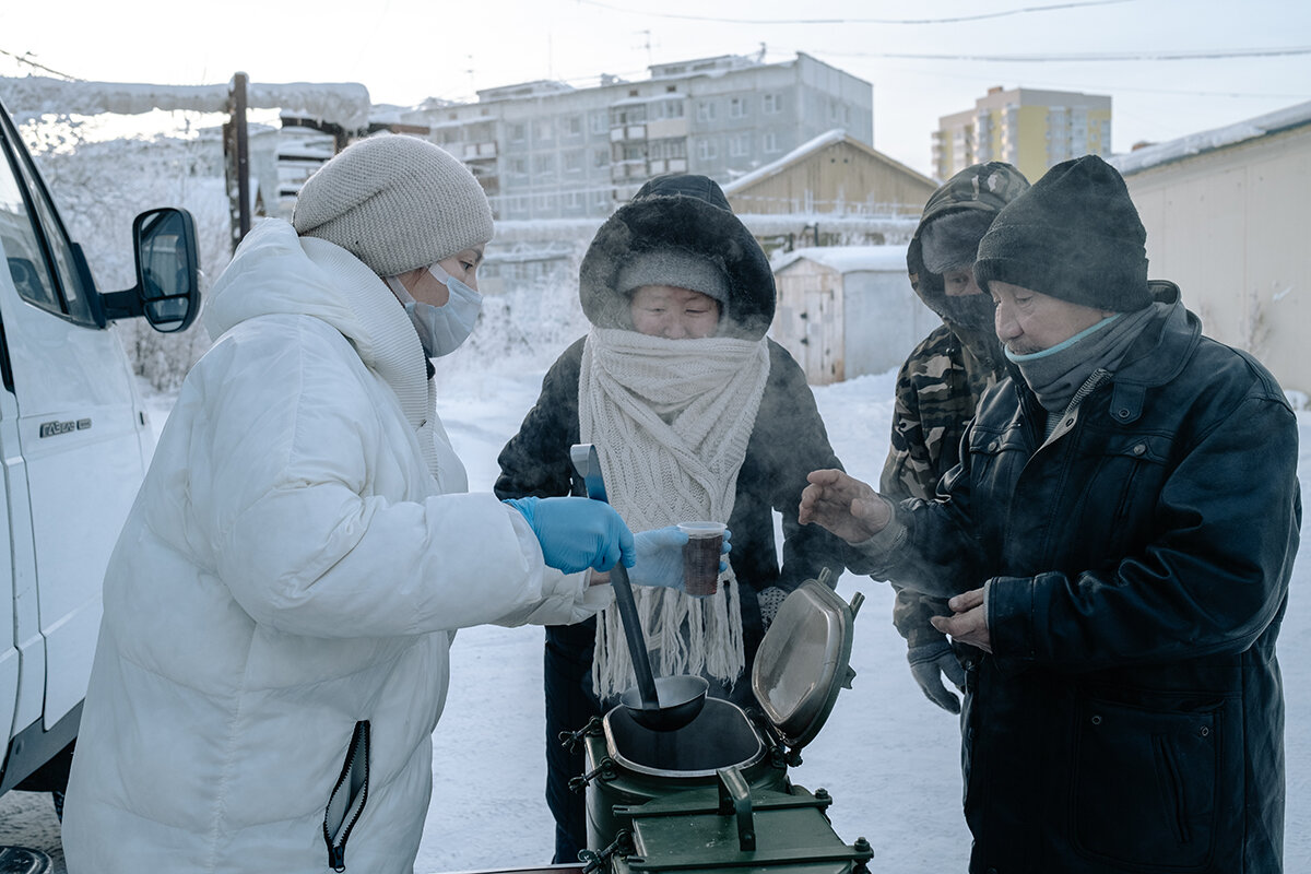 Жизнь бродячая тянет»: как выживают бездомные в самом холодном регионе  России | Такие Дела | Дзен