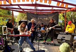 Фото взято на progarchives.com