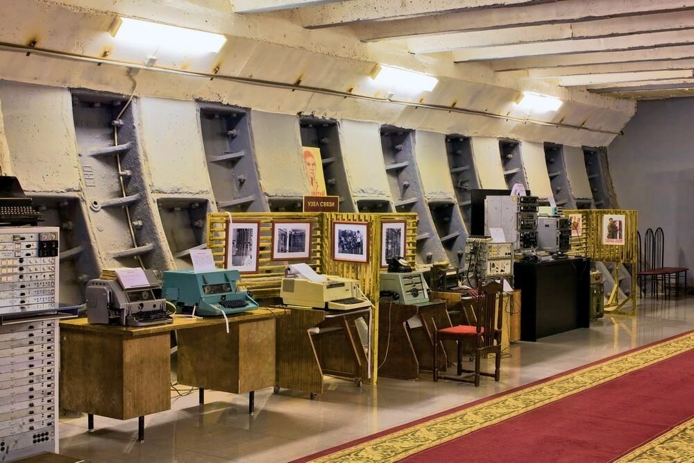 источник: https://bangkokbook.ru/galereya/muzej-holodnoj-vojny-bunker-42-na-taganke-91-foto.html