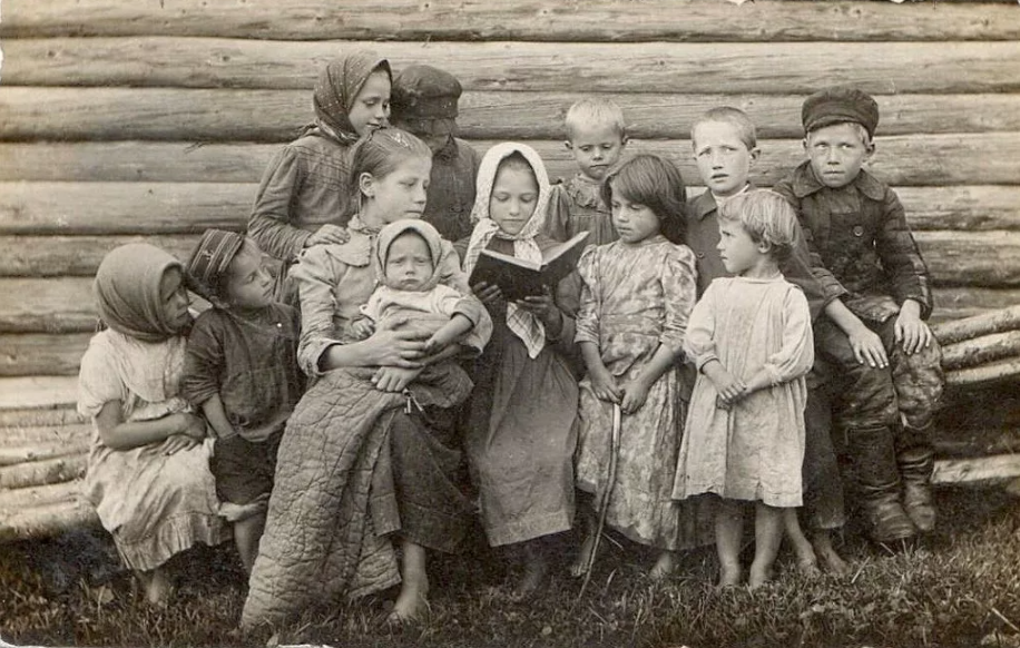 Усадьба Верховское Боровичского уезда. Нач. ХХ в. Фотография из фондов Боровичского филиала Новгородского музея-заповедника. Фото из открытых источников.