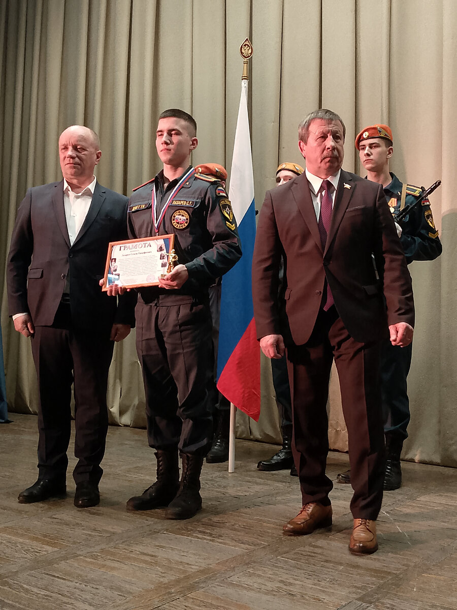 Во Владивостоке в Дальневосточном гуманитарно-техническом колледже (ДВГТК) имени Героя Советского Союза Д.М.-6