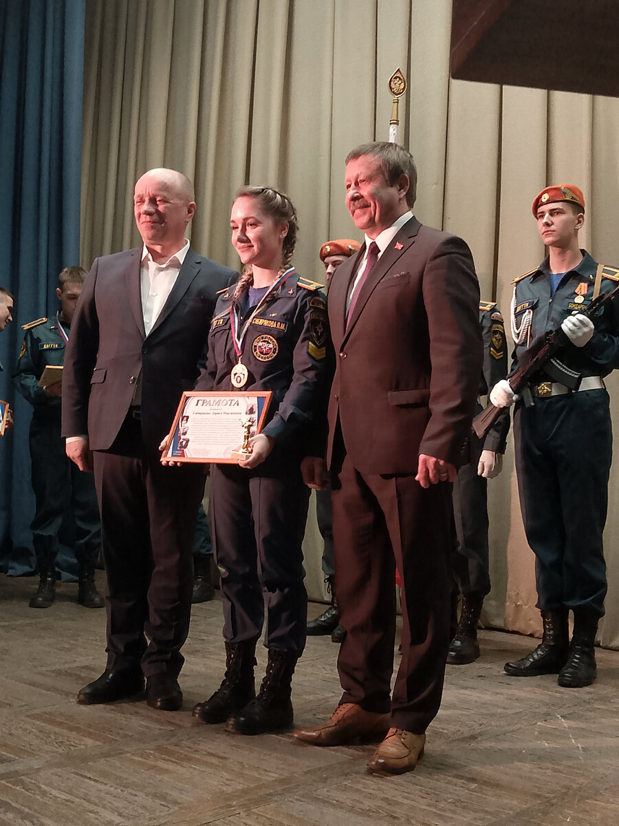 Во Владивостоке в Дальневосточном гуманитарно-техническом колледже (ДВГТК) имени Героя Советского Союза Д.М.-10