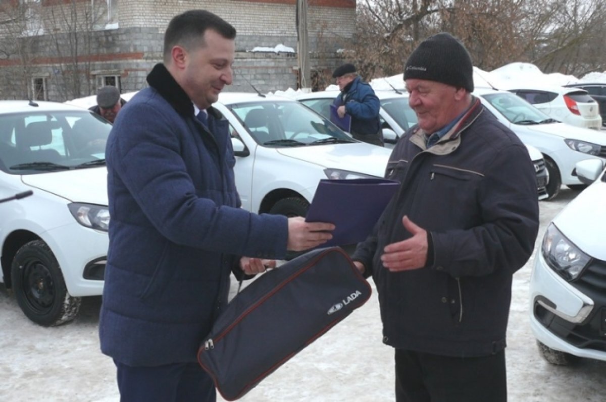    Тульский СФР передал новые автомобили людям, пострадавшим на производстве