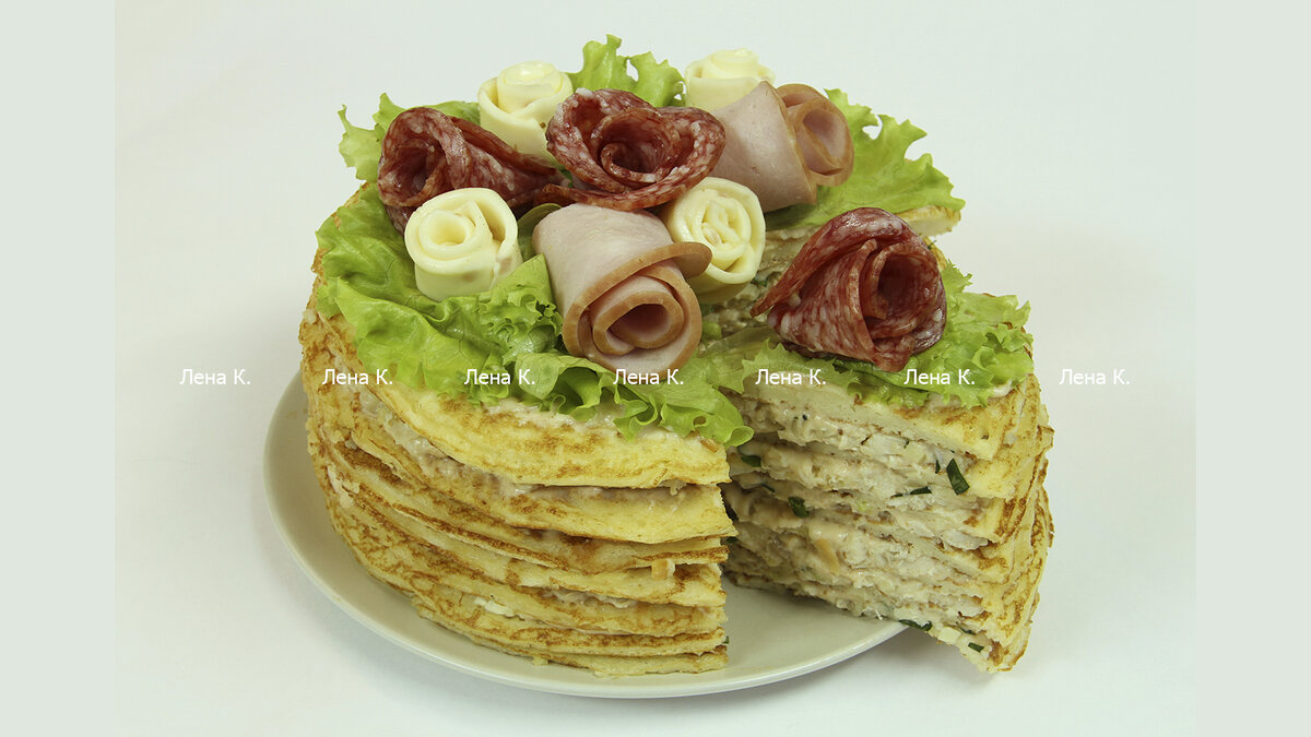 блинный торт с индейкой и соусом бешамель, приготовление и фото Лены К.