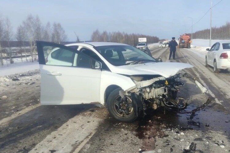 Автомобиль, который врезался в Lada - Ford Focus