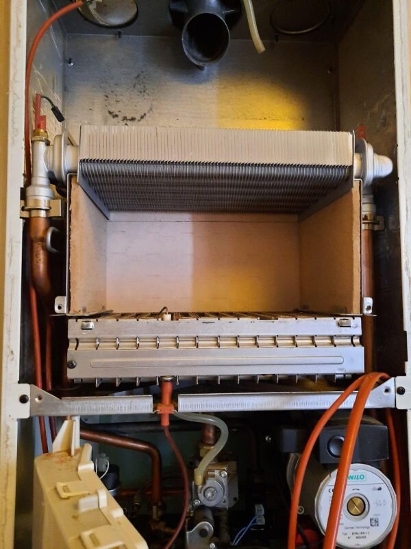 ламинат квик степ дуб серый лакированный. какой лучше выбрать под. двери волховец массив. ламинат haro 526714. ламинат в гостиную.