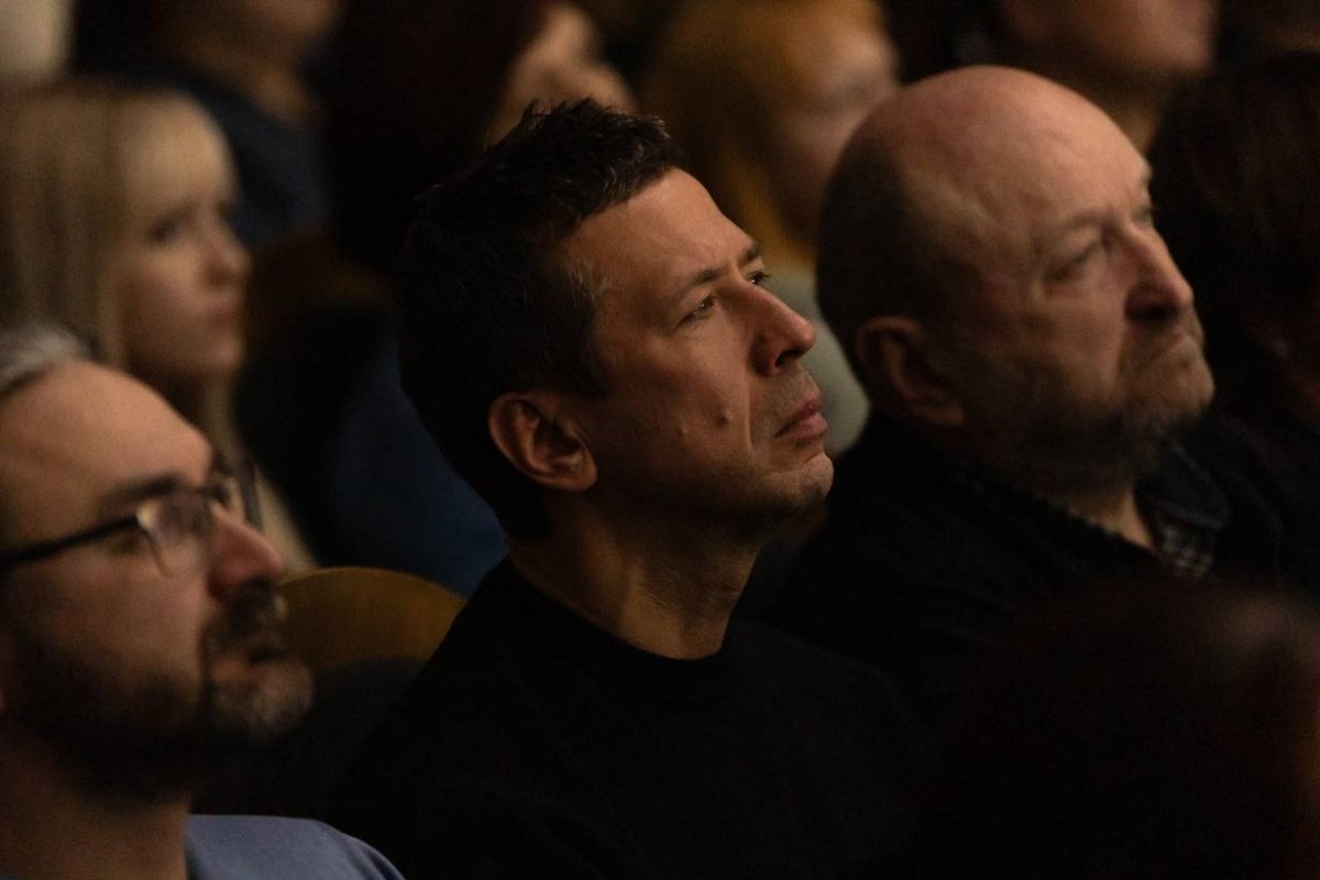    Актер Андрей Мерзликин оставил отзыв о псковском спектакле «Лягушки»