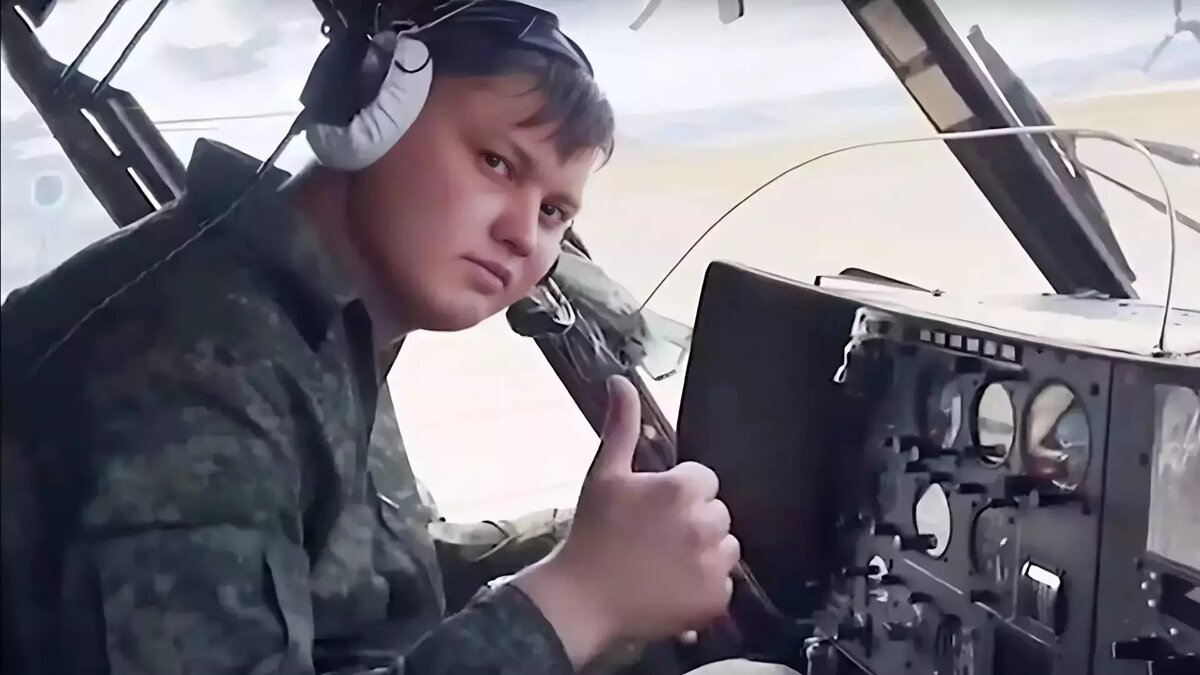     Волгоградский депутат Андрей Гимбатов прокомментировал гибель летчика-дезертира Максима Кузьминова, назвав того «шакалом» и пригрозив такой же участью всем предателям.