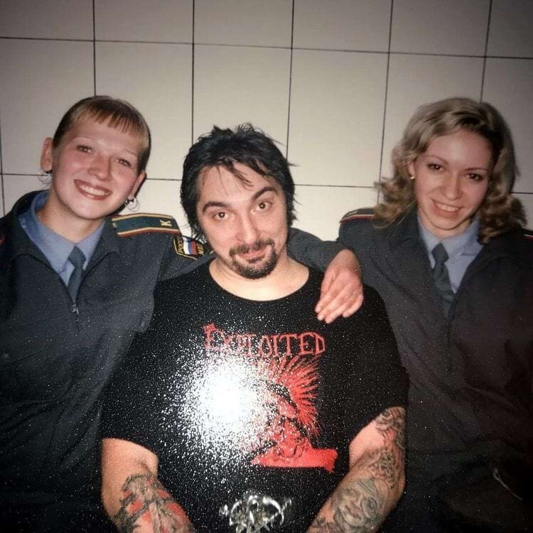 Источник: https://pikabu.ru/story/znamenitosti_11141764