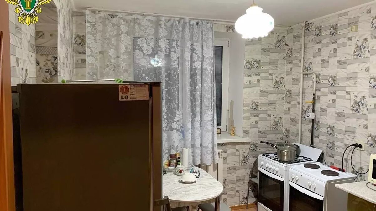     Администрация поселения, где проживают пенсионеры, несколько лет игнорировала то, что они жили в небезопасном доме.