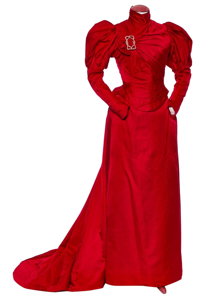    Костюмы из «Острых козырьков» и «Аббатства Даунтон» выставят на аукцион (фото 1)