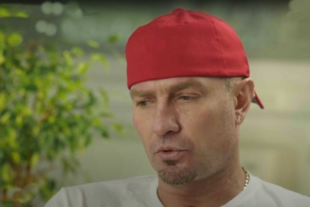    Что за документальный фильм сняли про Романа Костомарова?