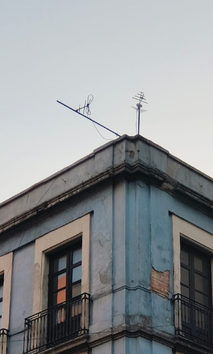 ТВ Антенны на доме в центре Мехико