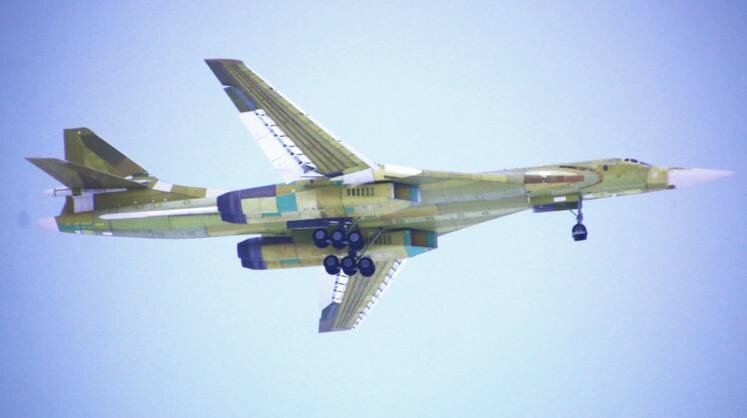    ОАК Первый полет воссозданного и обновленного Ту-160М
