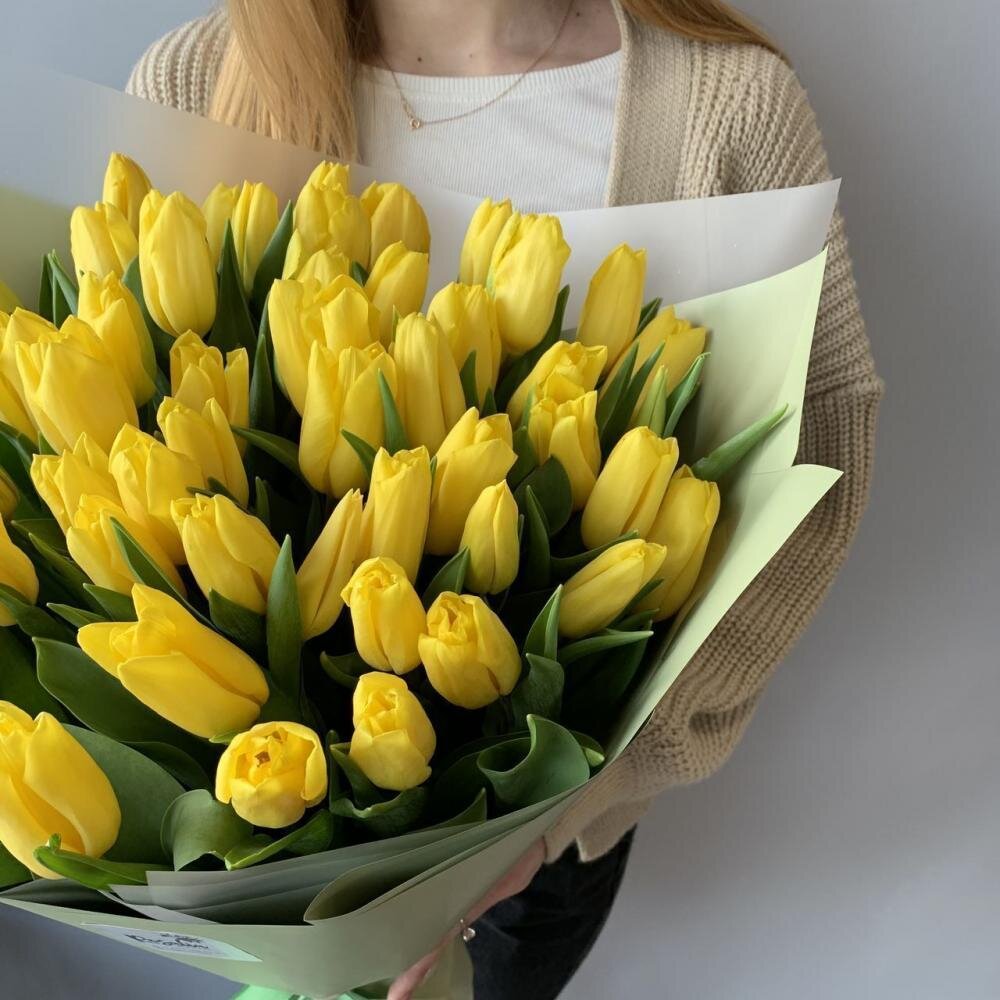 Букет желтых тюльпанов 51 шт