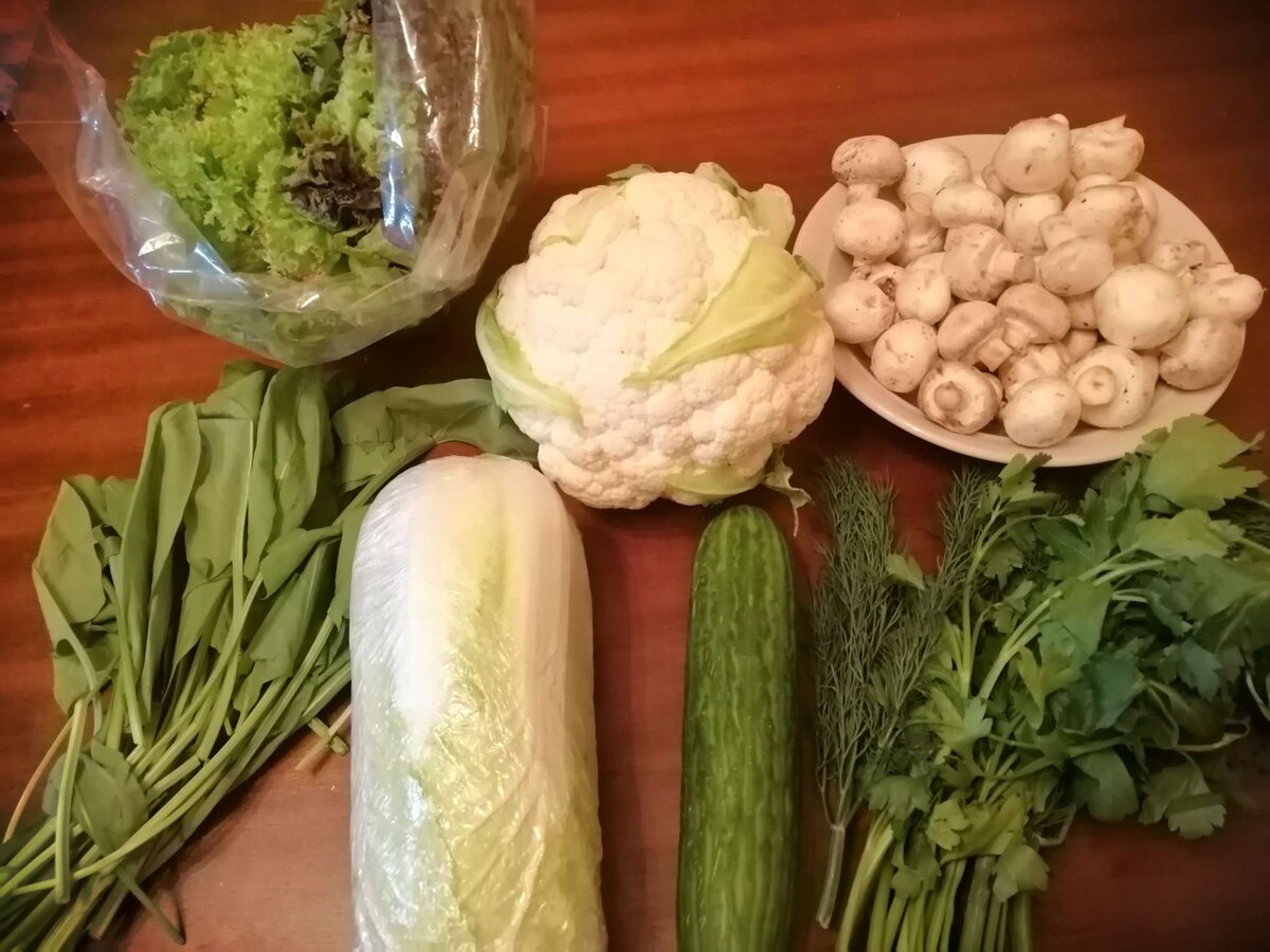 Фото автора. Зелень и овощи на кето по моему очень аппетитно и вкусно.