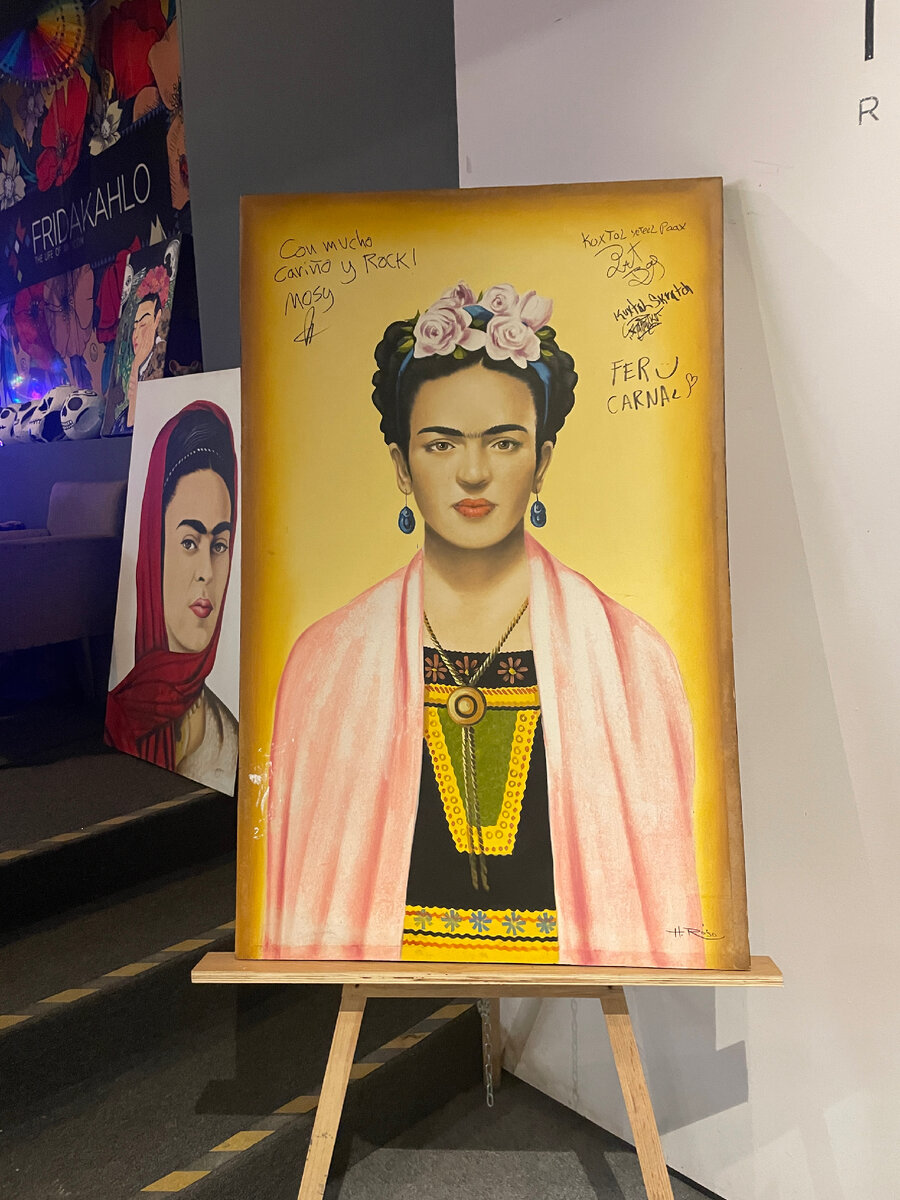 Один из множества автопортретов (конечно это просто фотография картины)