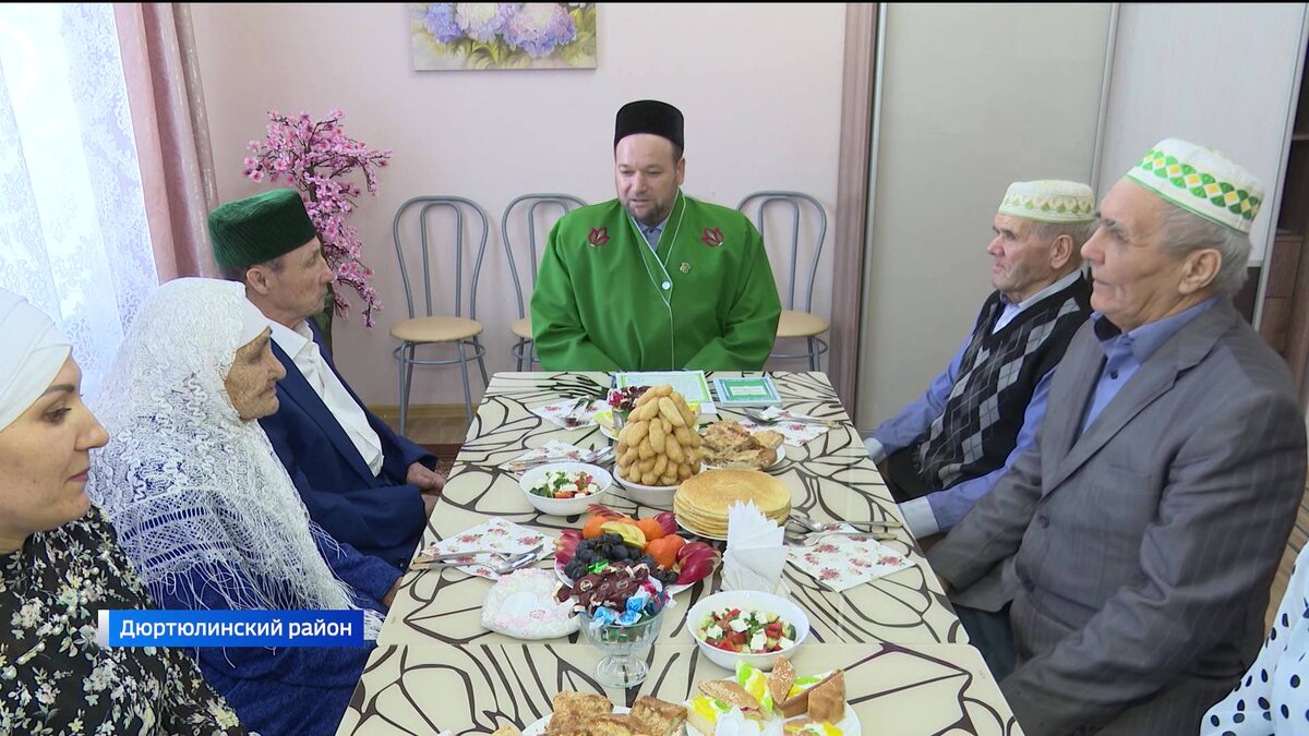    В Башкирии в Старобаишевском доме-интернате 88-летняя бабушка нашла свою любовь и вышла замуж