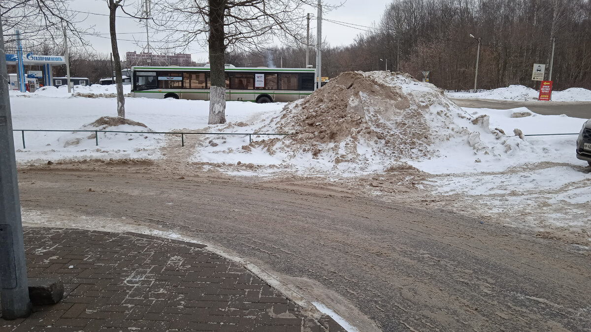 Сонышко скоро растопит эти сугробы