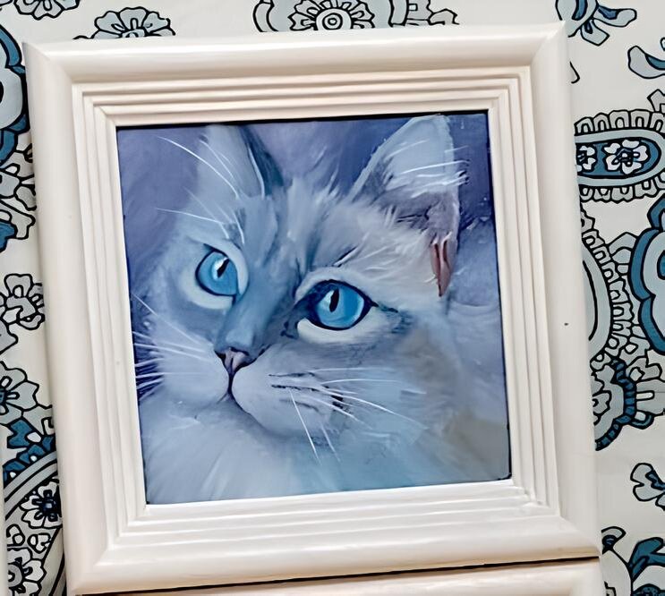 ... нежную весеннюю кошечку! Она улыбнулась мне с акварельной картины другого художника, и мне захотелось такую же!