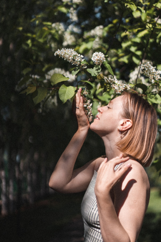 совпадение чисел. отражая время. зеркало времени. восприятие субъективного времени. часы под водой арт.