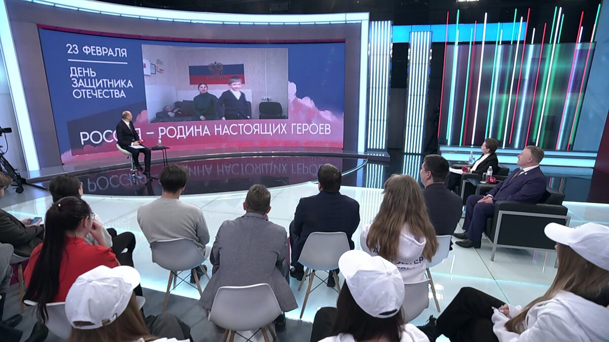    Наталья Комарова встретилась с бойцами СВО и военкорами