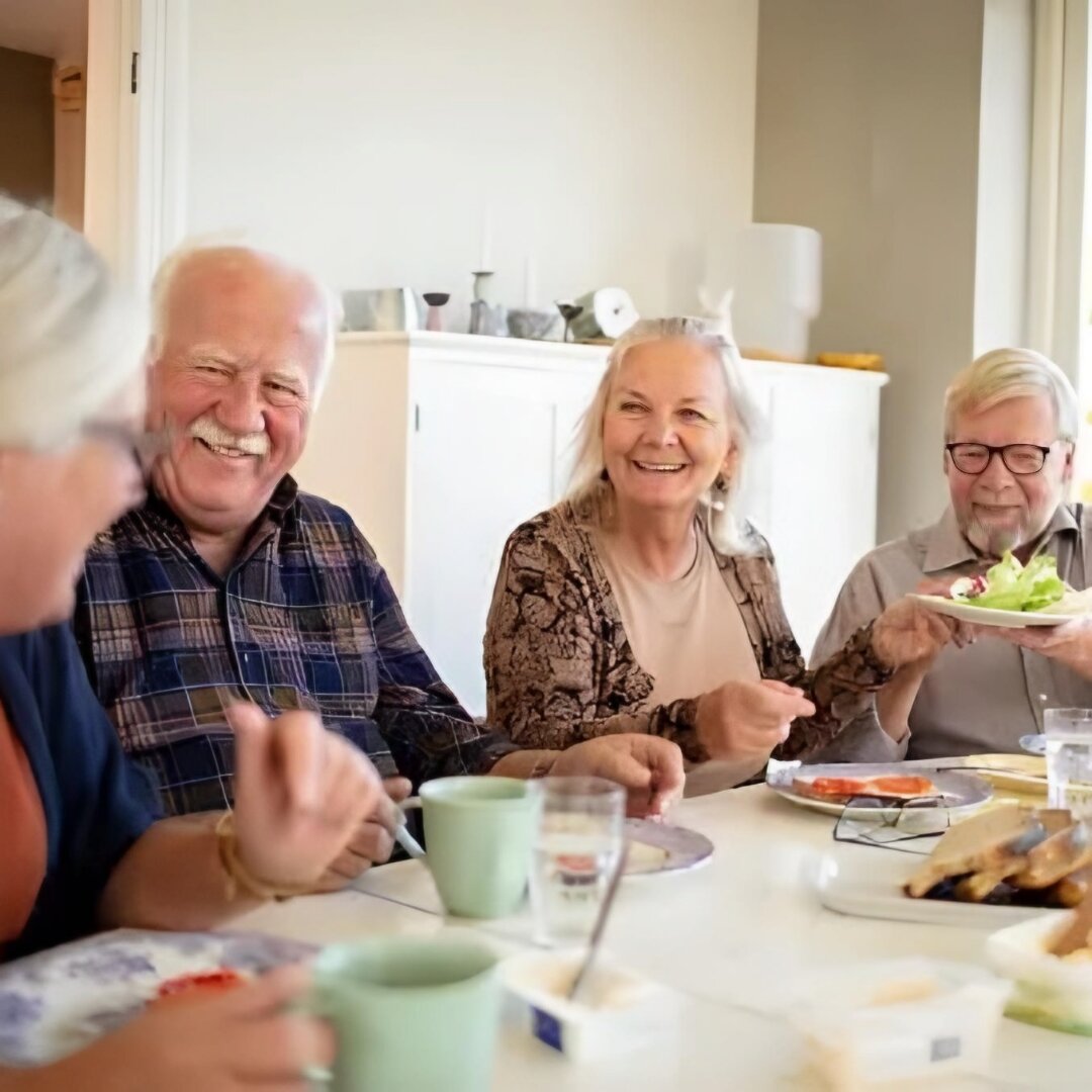 Подарок бабушуи на новый год. Сюжетная картина моя семья. Пожилые и дети. Рукоделие для пожилых. Бабка демотиватор.