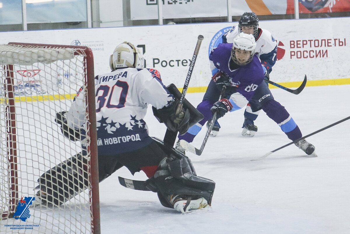 золотая шайба 1977 саратов. турнир по хоккею золотая шайба. золотая шайба москва. хоккей астрахань. трансбункер ванино хоккей.