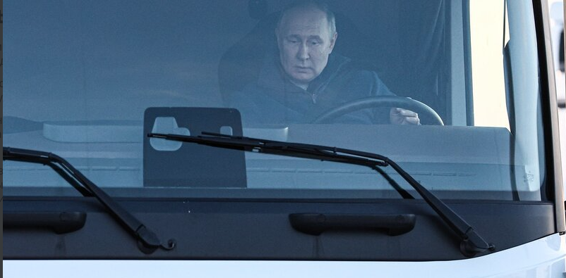 Путин за релем КамАЗа фото ГИБДД 