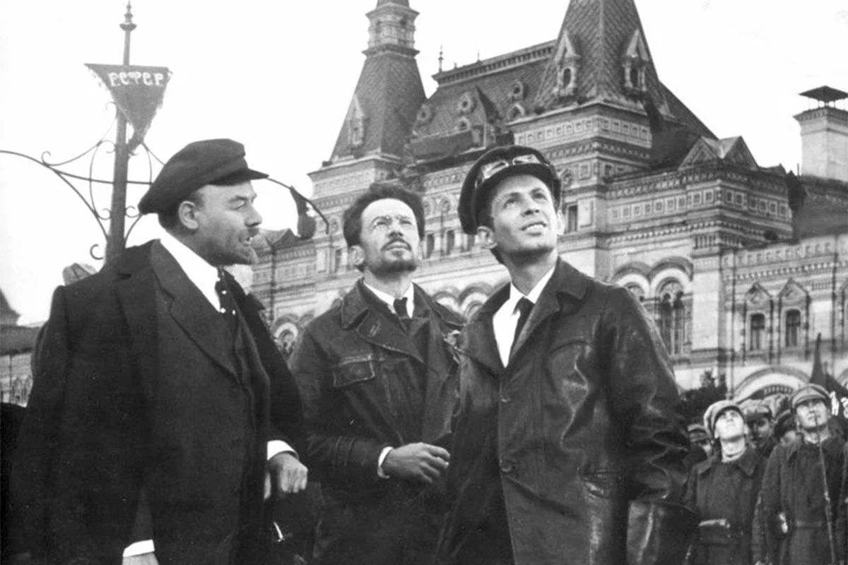 Кадр из фильма «Красная площадь» (1970) / Кадр из фильма «Красная площадь» (1970) 