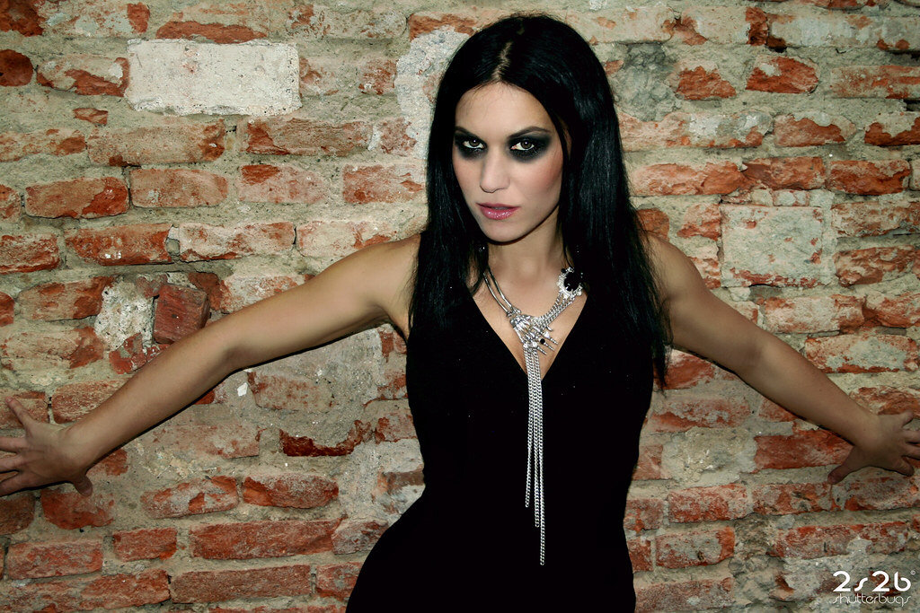 Кристина Скаббиа (Cristina Scabbia), фронтвумен Lacuna Coil