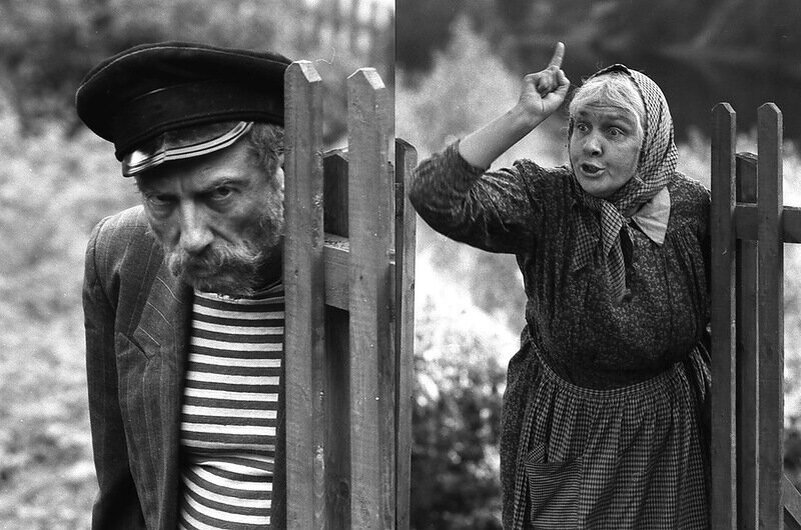 Кадр из фильма «Любовь и голуби»