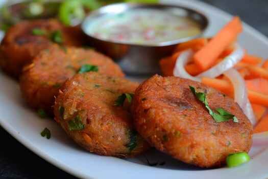 Красная чечевица – это вкусный, сытный и полезный продукт. Она богата белком, клетчаткой и витаминами. В этой статье вы найдете простые рецепты из красной чечевицы.-4