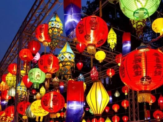    праздник фонарей в Китае // фото: dzen.ru